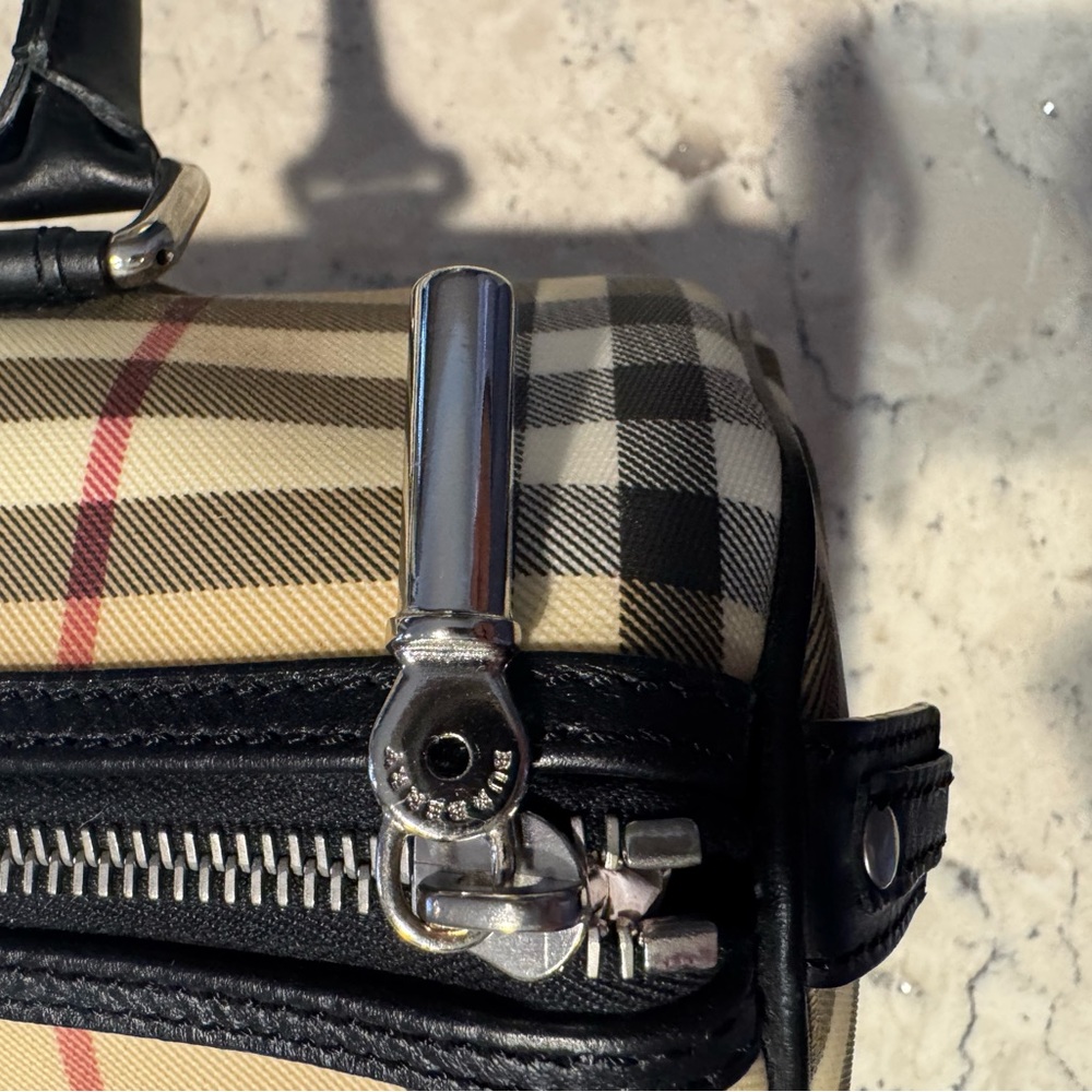 Burberry Tan Nova Check Barrel Shoulder Bag with Black Trim - Picture 5 of 8